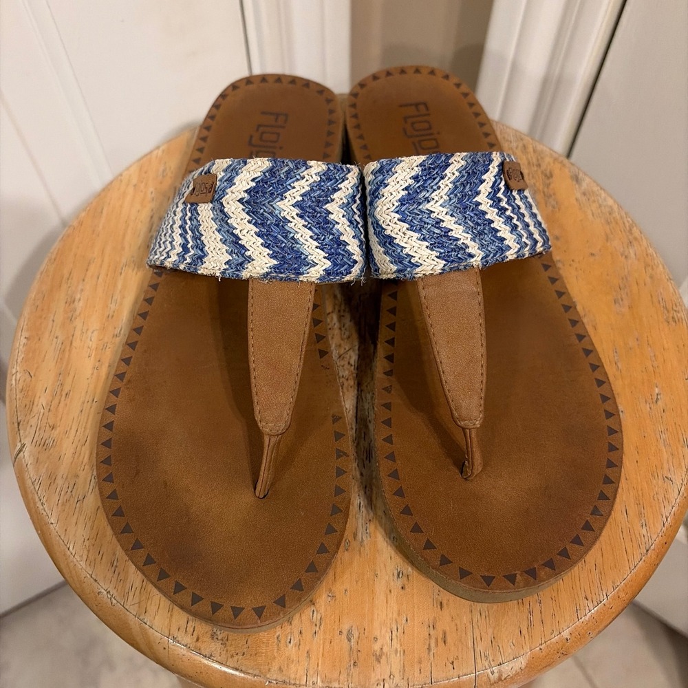 Flojos Womens Fiesta Thong Sandals Brown Blue Chevron Woven Size 8 Beach Boho